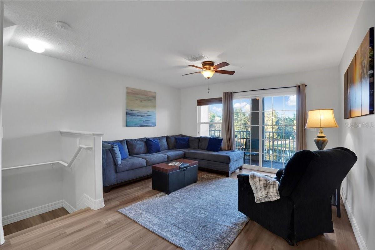 Image 7 of 28 For 9026 White Sage Loop