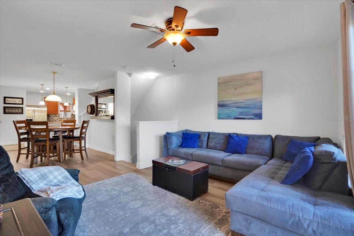 Image 8 of 28 For 9026 White Sage Loop