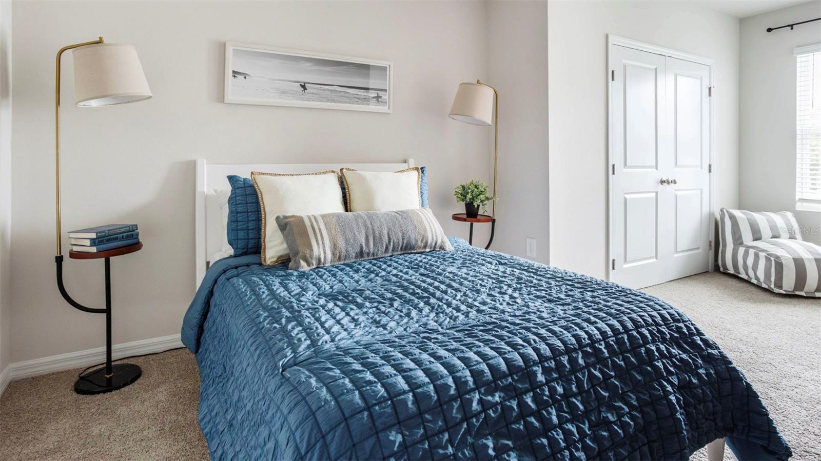 Image 18 of 22 For 4096 Gold Dust Lane