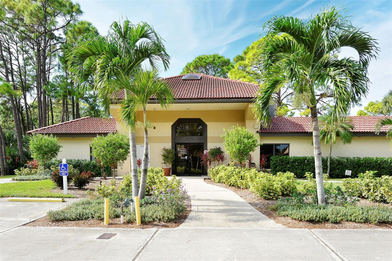 Image 22 of 27 For 3711 Pinecone Court 168