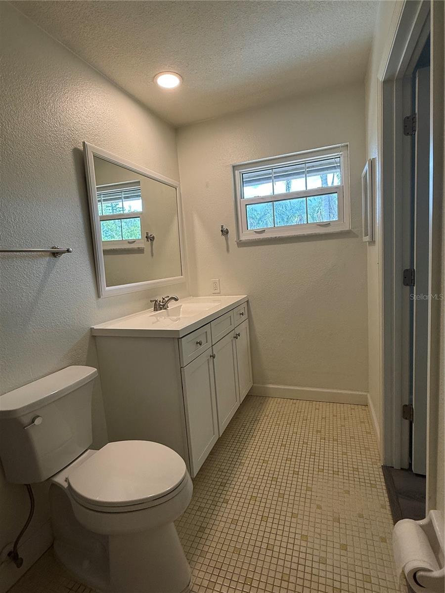 Image 6 of 13 For 4030 Asbury Place