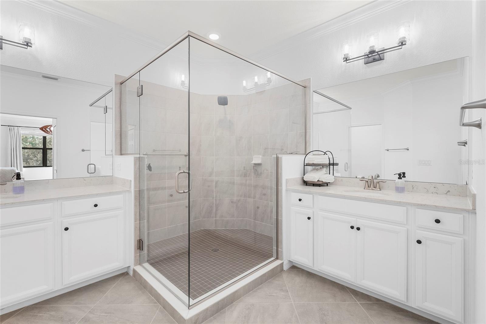 Image 29 of 81 For 12490 Ghiberti Circle 201