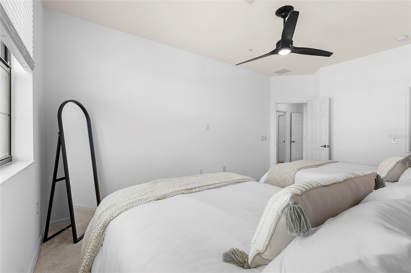 Image 38 of 81 For 12490 Ghiberti Circle 201