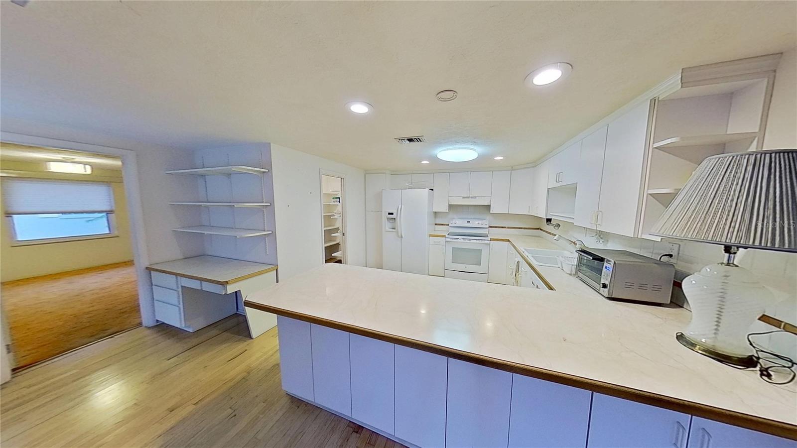 Image 18 of 53 For 3016 Tanglewood Drive