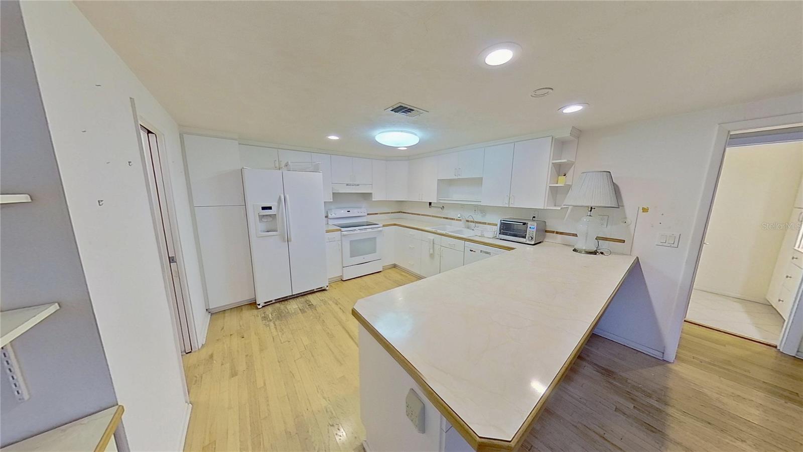 Image 20 of 53 For 3016 Tanglewood Drive