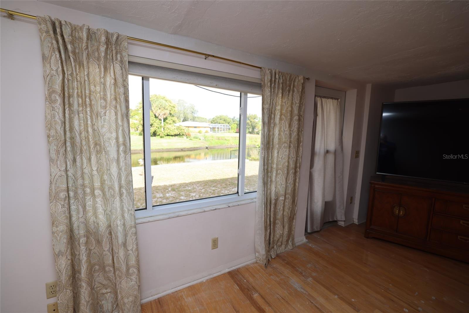 Image 24 of 53 For 3016 Tanglewood Drive