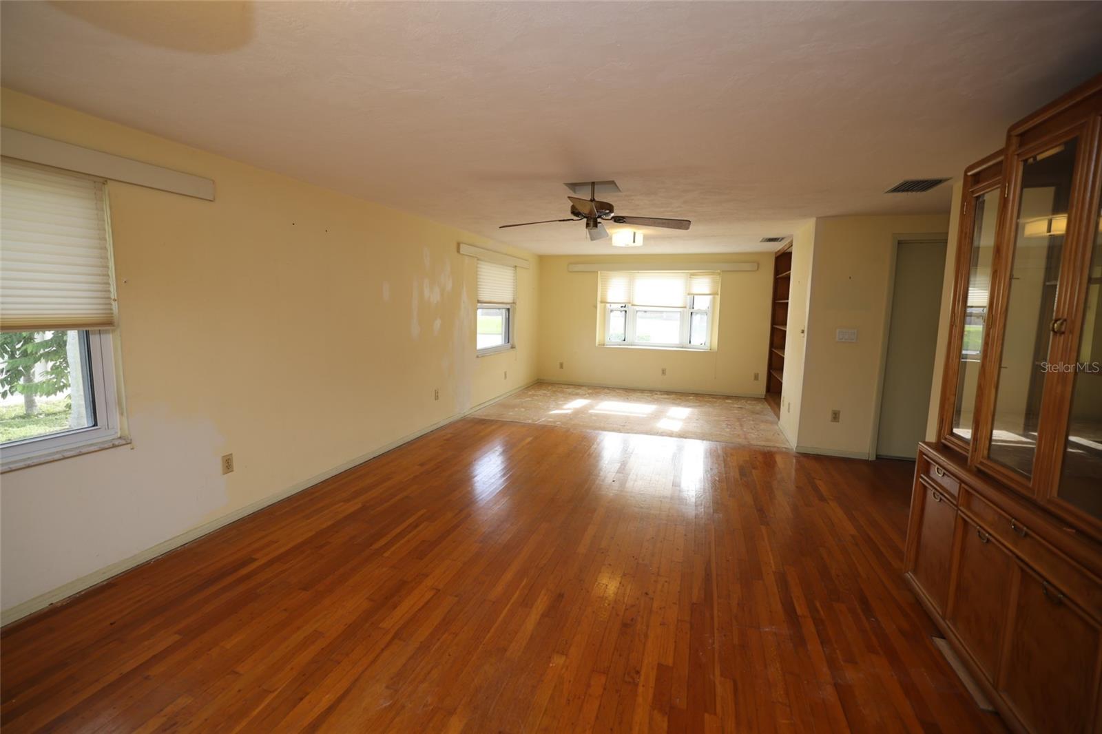 Image 48 of 53 For 3016 Tanglewood Drive