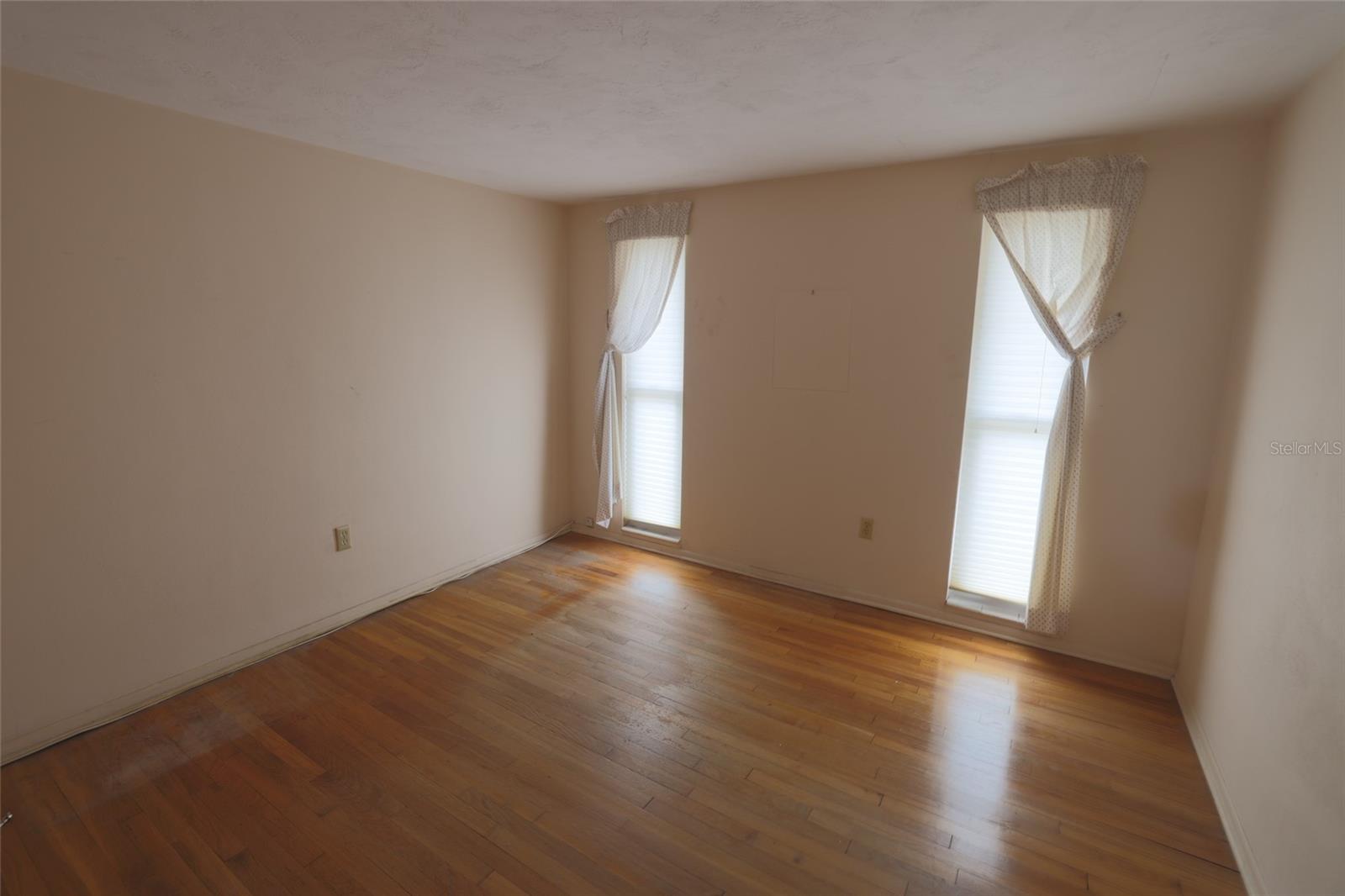 Image 49 of 53 For 3016 Tanglewood Drive