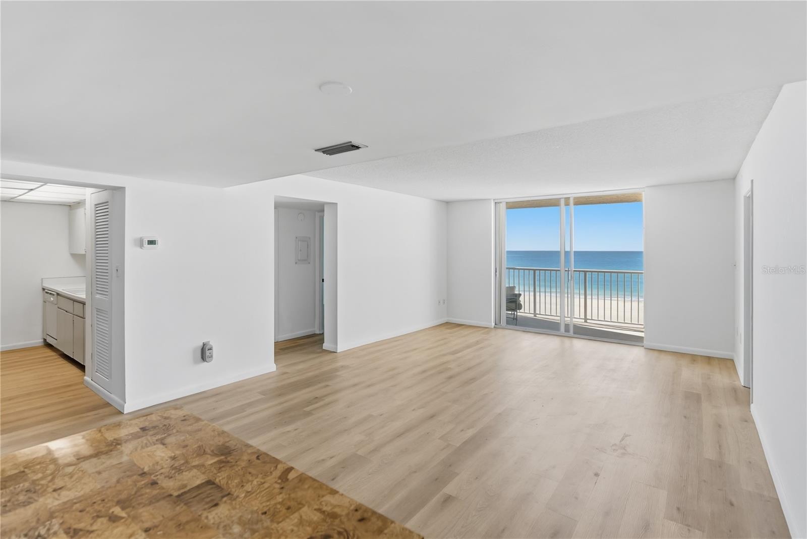 Image 16 of 70 For 4485 Gulf Of Mexico Drive 402