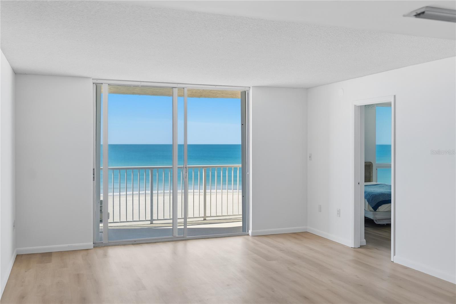 Image 25 of 70 For 4485 Gulf Of Mexico Drive 402