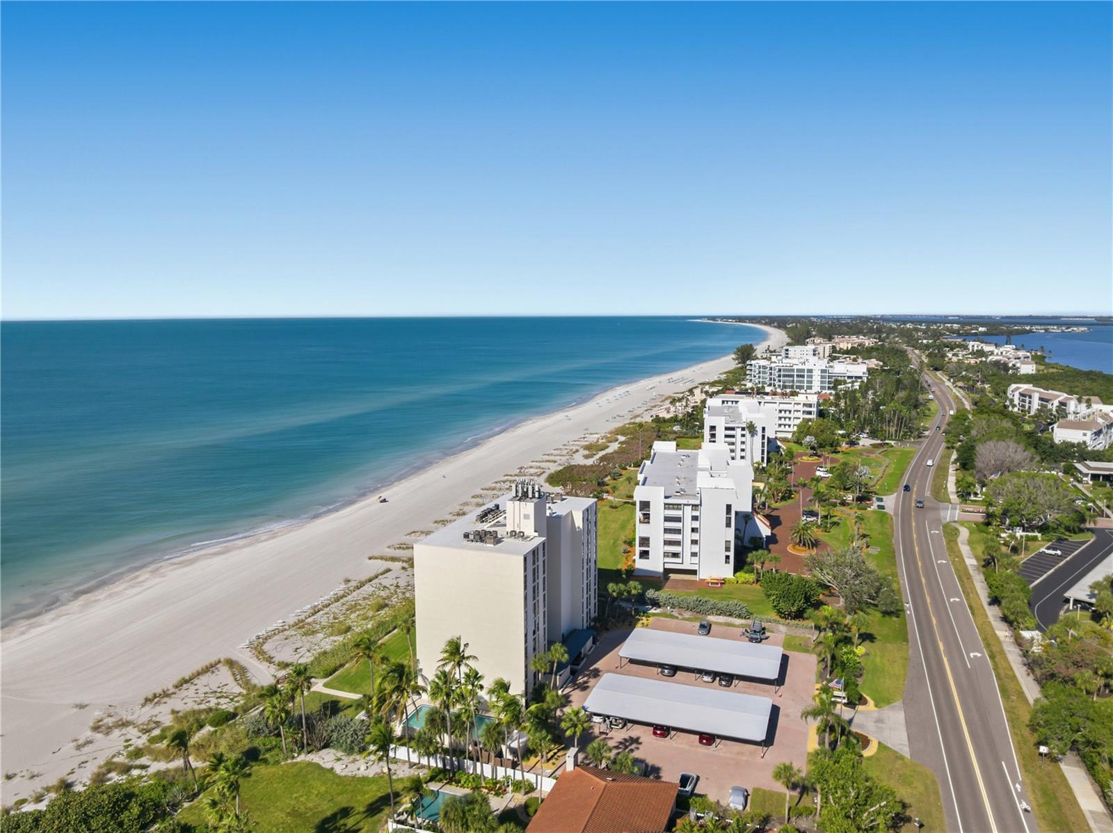 Image 34 of 70 For 4485 Gulf Of Mexico Drive 402