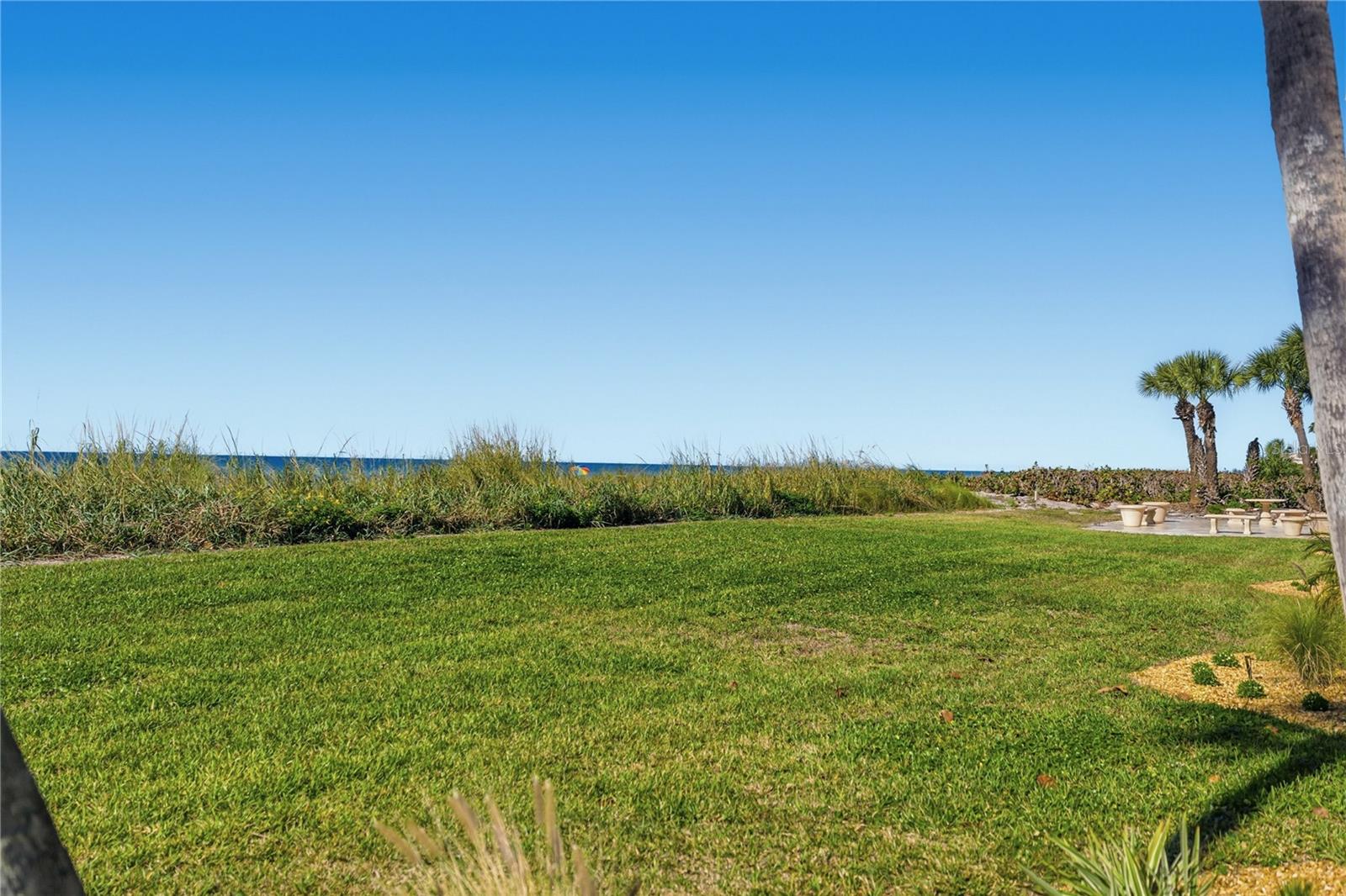 Image 51 of 70 For 4485 Gulf Of Mexico Drive 402