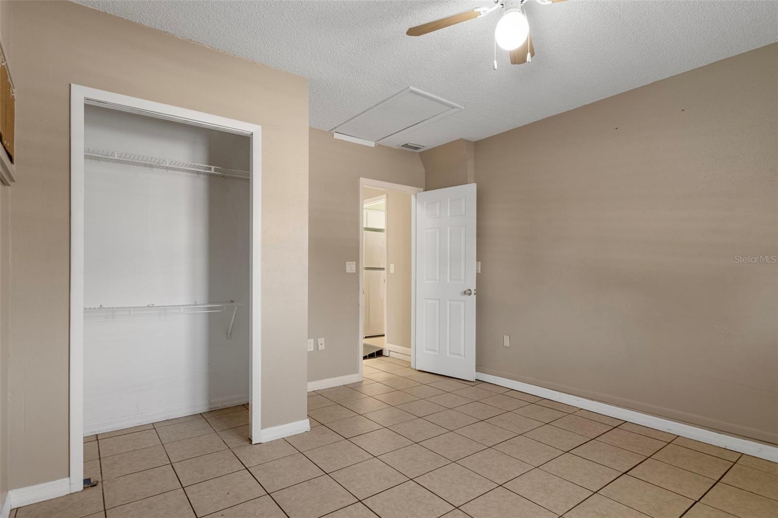 Listing photo id 16 for 12484 Curry Drive