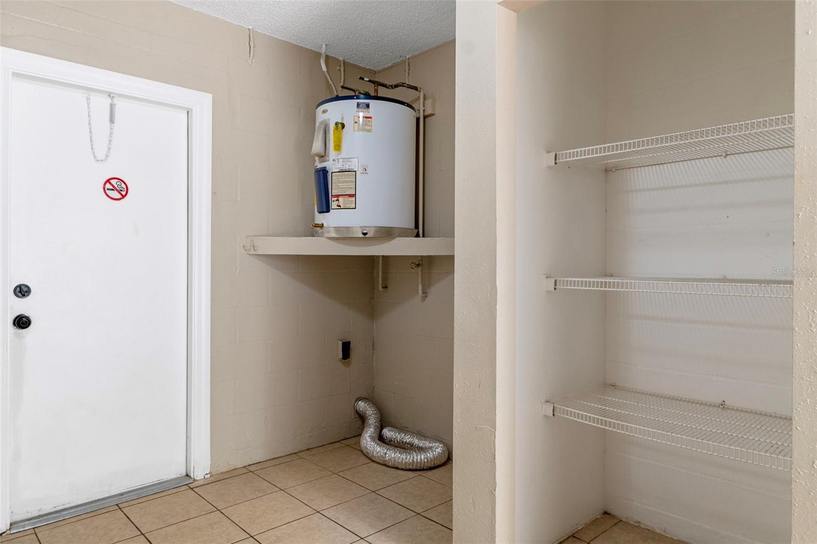 Listing photo id 25 for 12484 Curry Drive