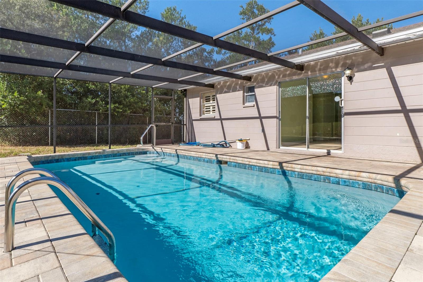 Listing photo id 28 for 12484 Curry Drive