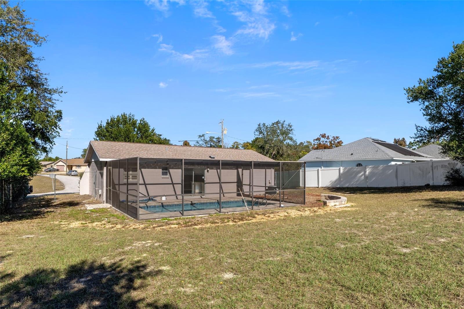 Listing photo id 30 for 12484 Curry Drive