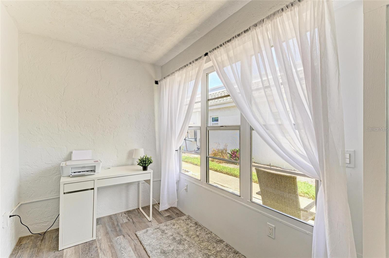 Image 11 of 23 For 9810 Dorado Avenue 9810