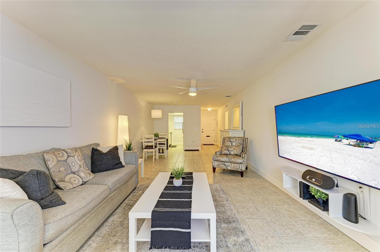 Image 14 of 23 For 9810 Dorado Avenue 9810