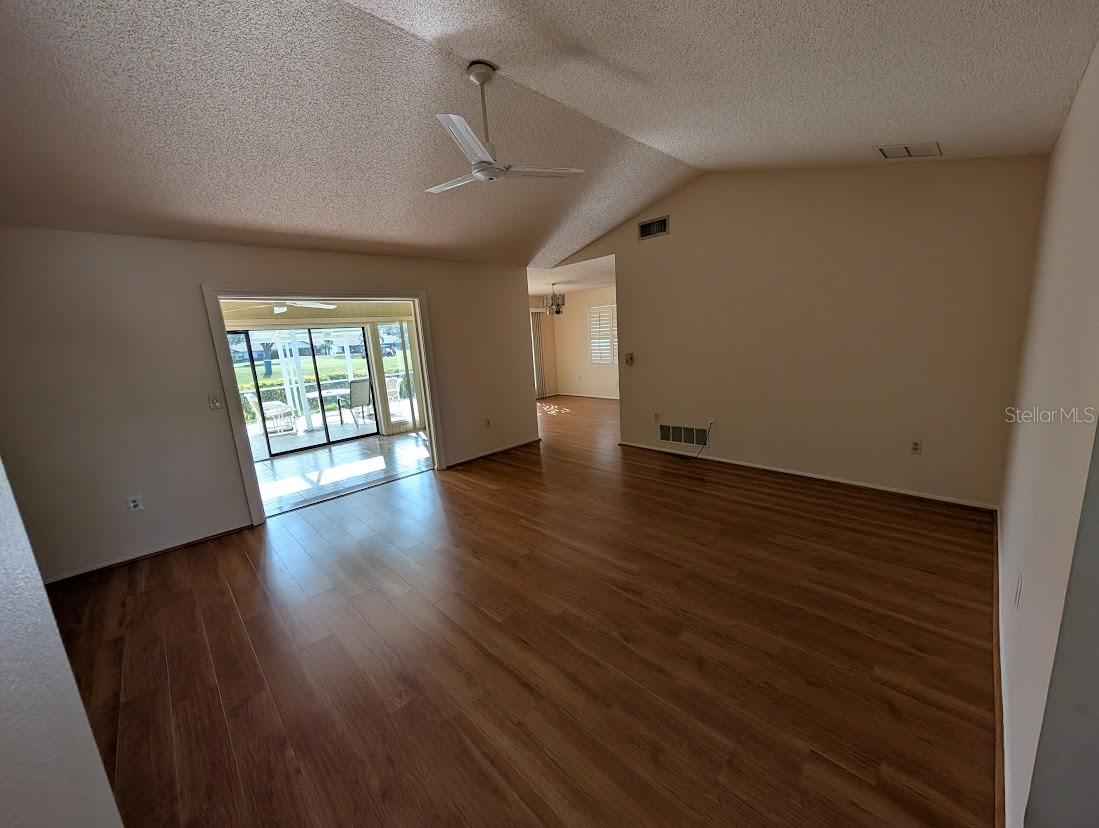 Image 2 of 48 For 1413 Strada D Argento