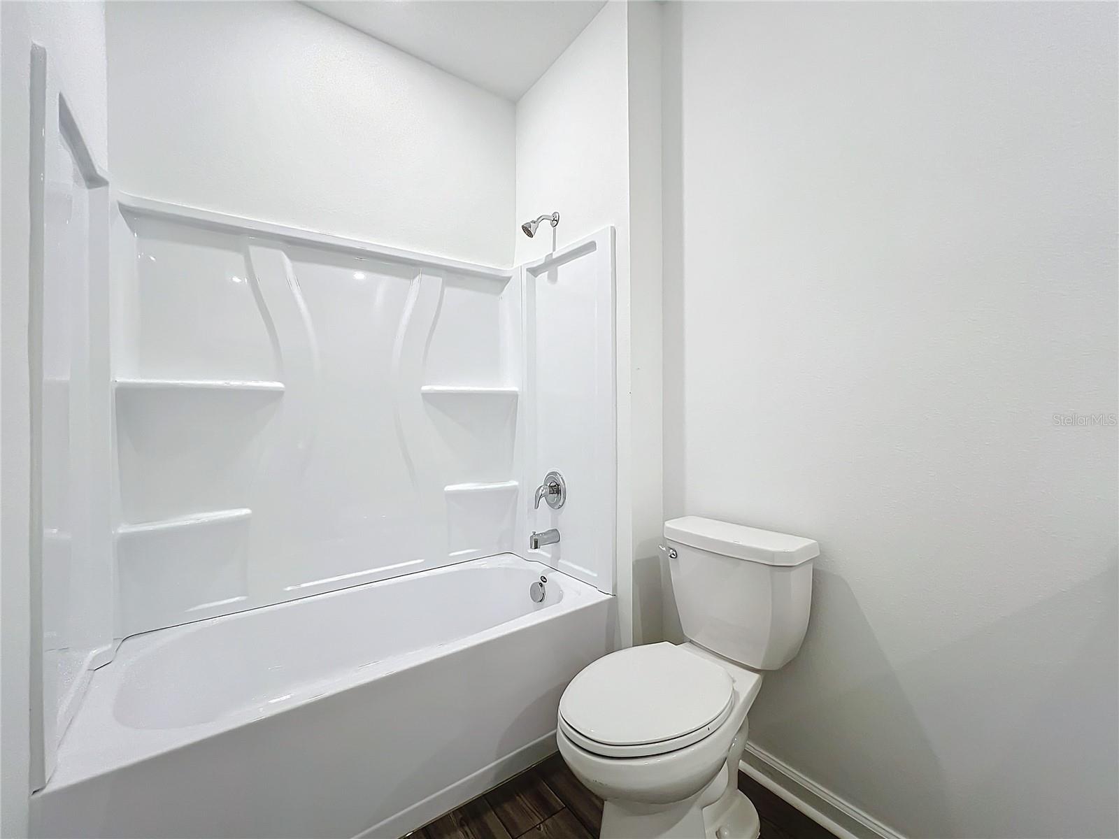 Image 20 of 83 For 4726 83rd Loop