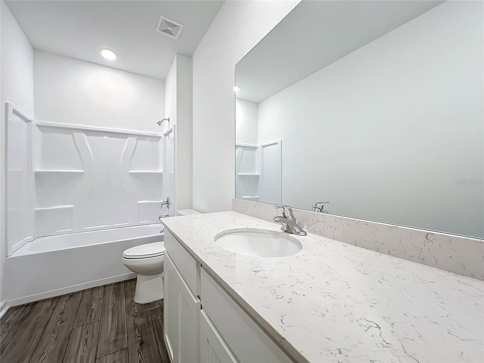 Image 24 of 83 For 4726 83rd Loop