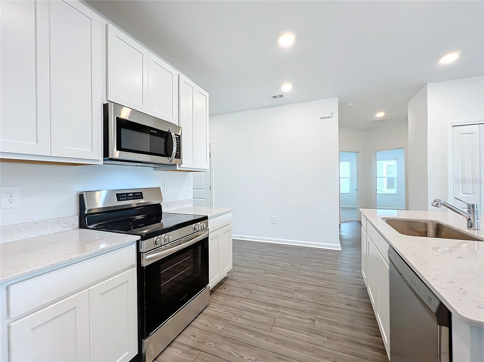 Image 33 of 83 For 4726 83rd Loop