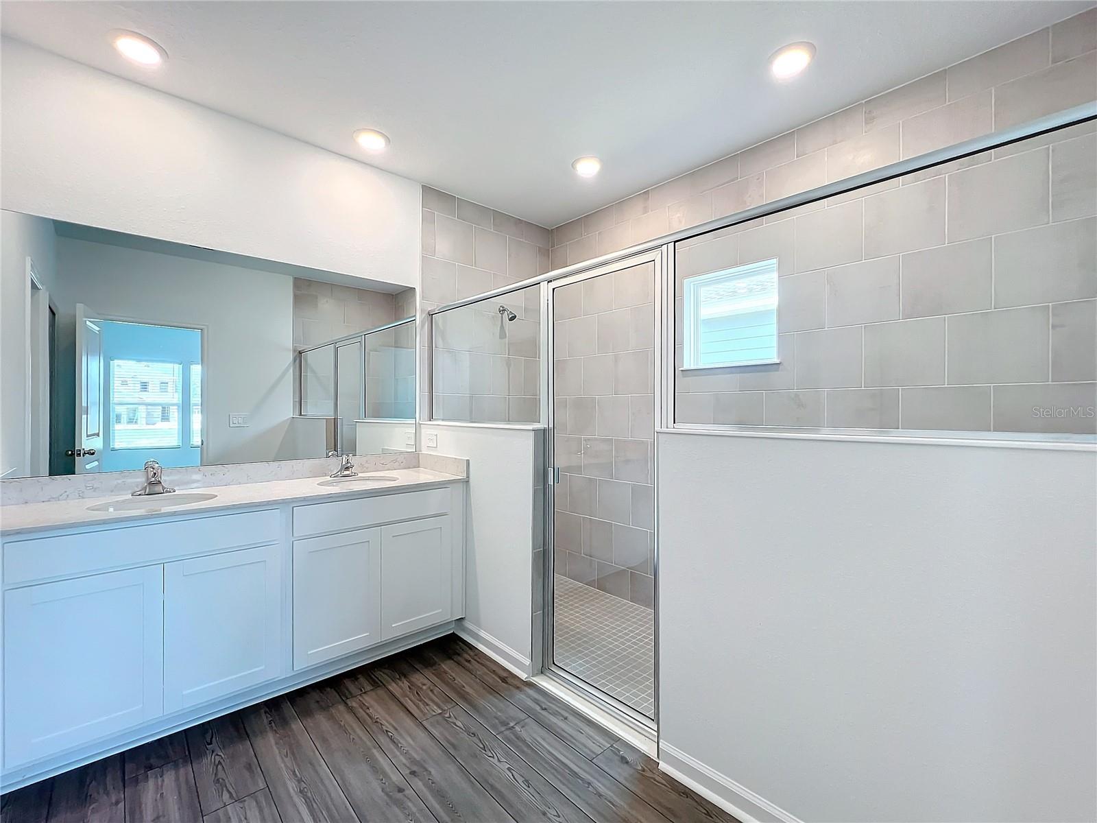 Image 62 of 83 For 4726 83rd Loop