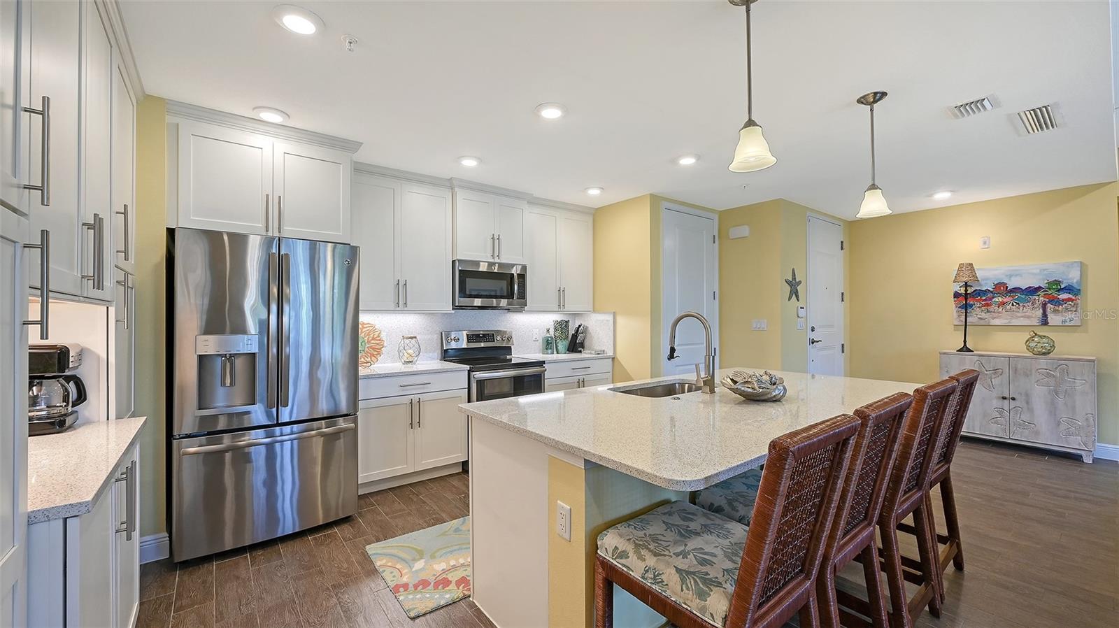 Image 18 of 87 For 388 Aruba Circle 201