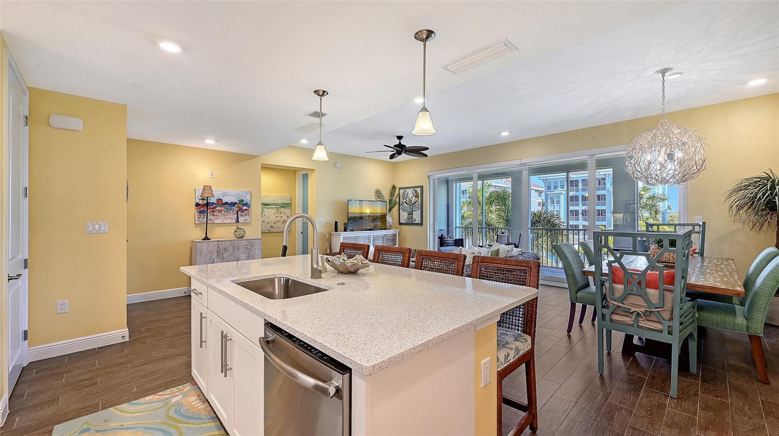 Image 21 of 87 For 388 Aruba Circle 201