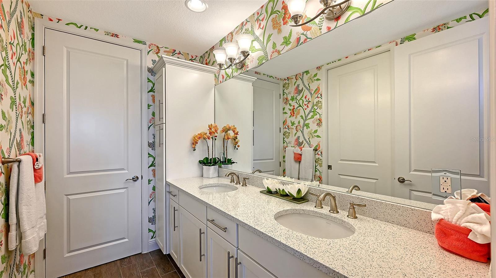 Image 25 of 87 For 388 Aruba Circle 201