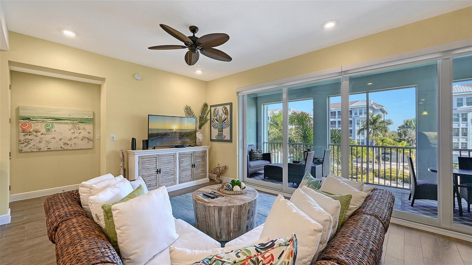 Image 8 of 87 For 388 Aruba Circle 201