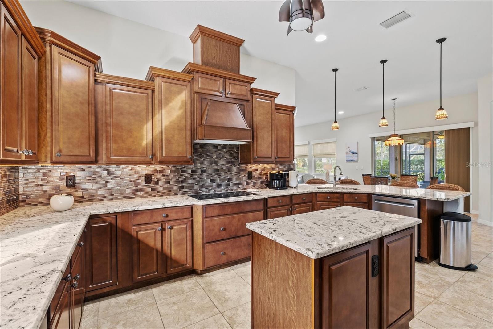 Image 28 of 75 For 210 166th Street Ne