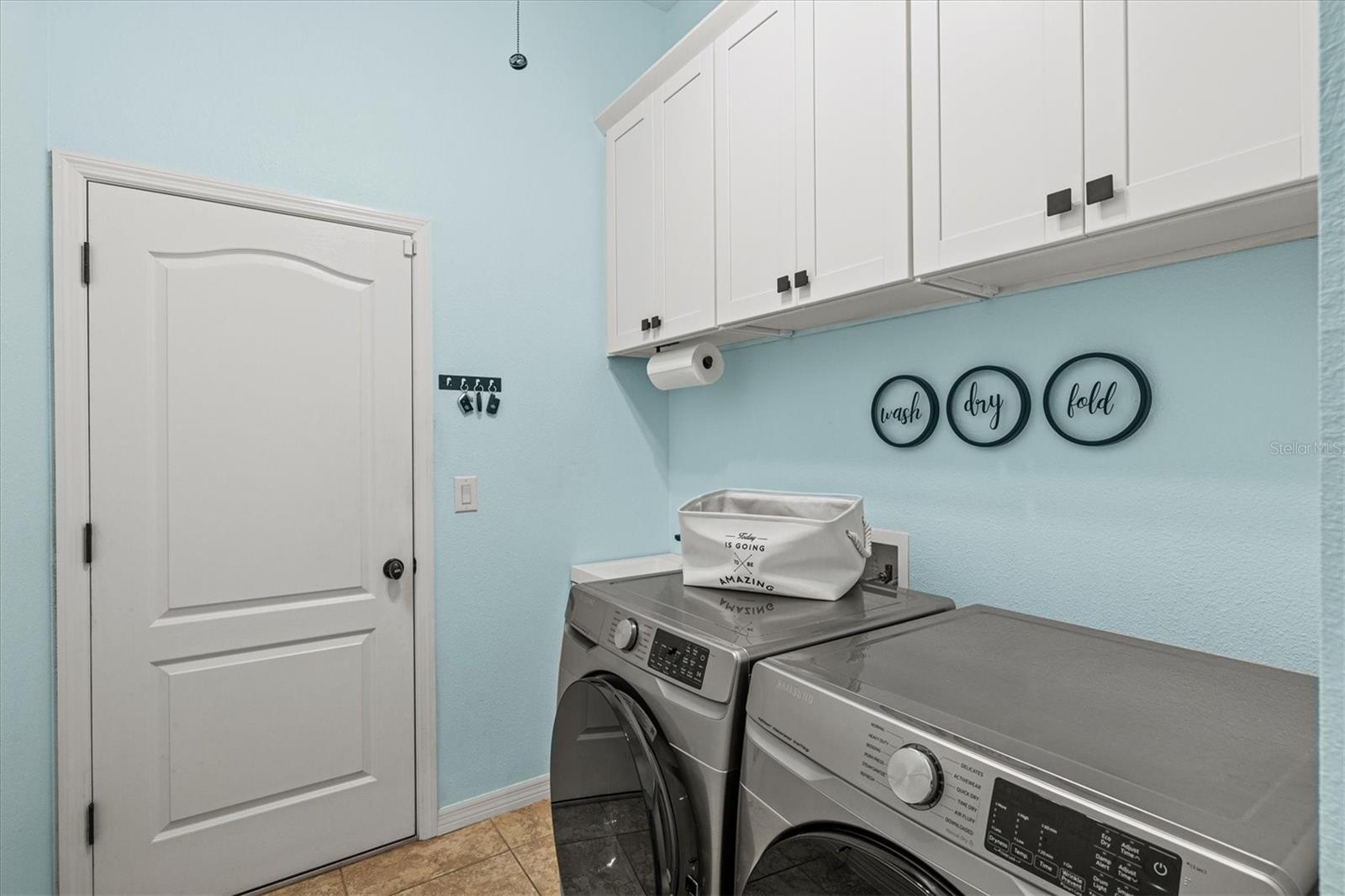 Image 55 of 75 For 210 166th Street Ne