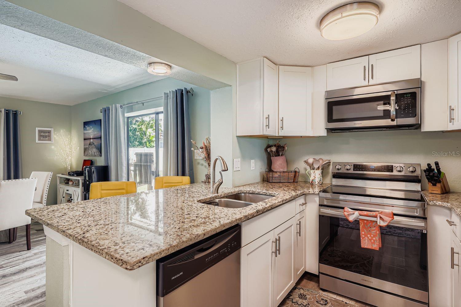 Image 6 of 28 For 4311 2nd Avenue E