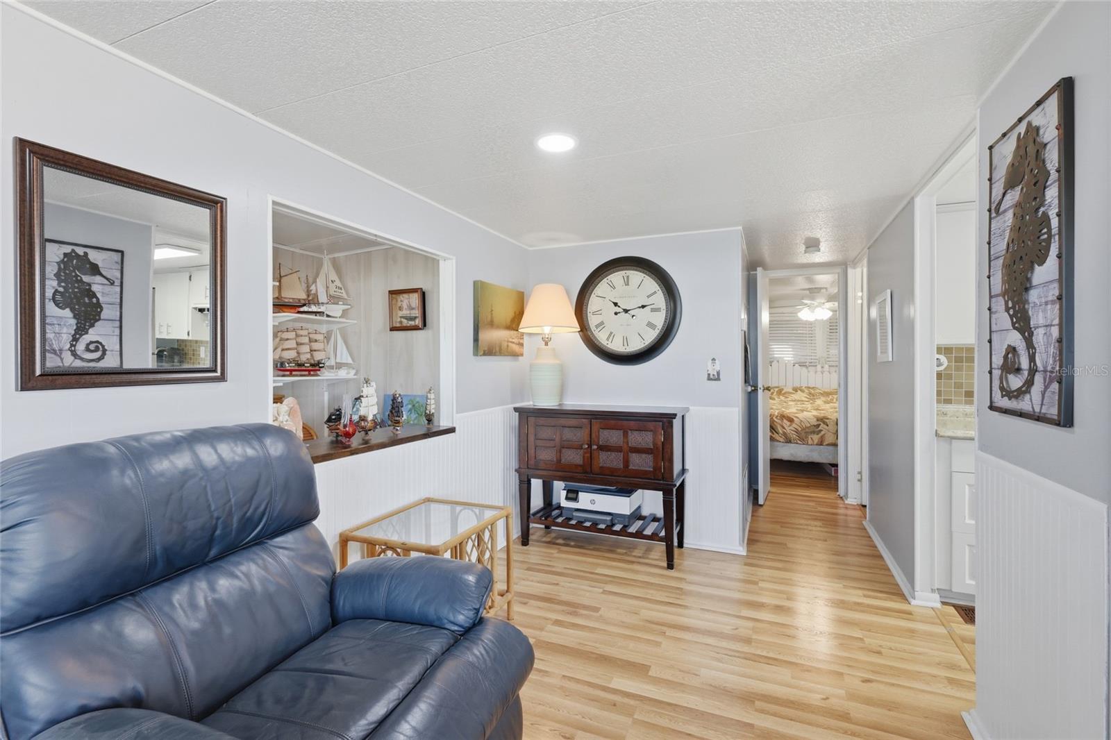 Image 8 of 24 For 5619 Bayshore Road 111