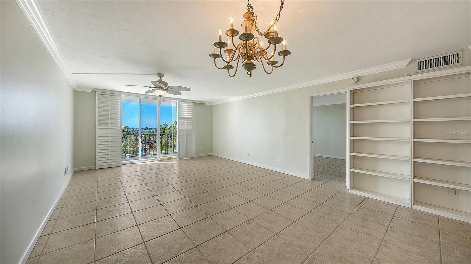 Image 3 of 38 For 101 Gulfstream Avenue 5j