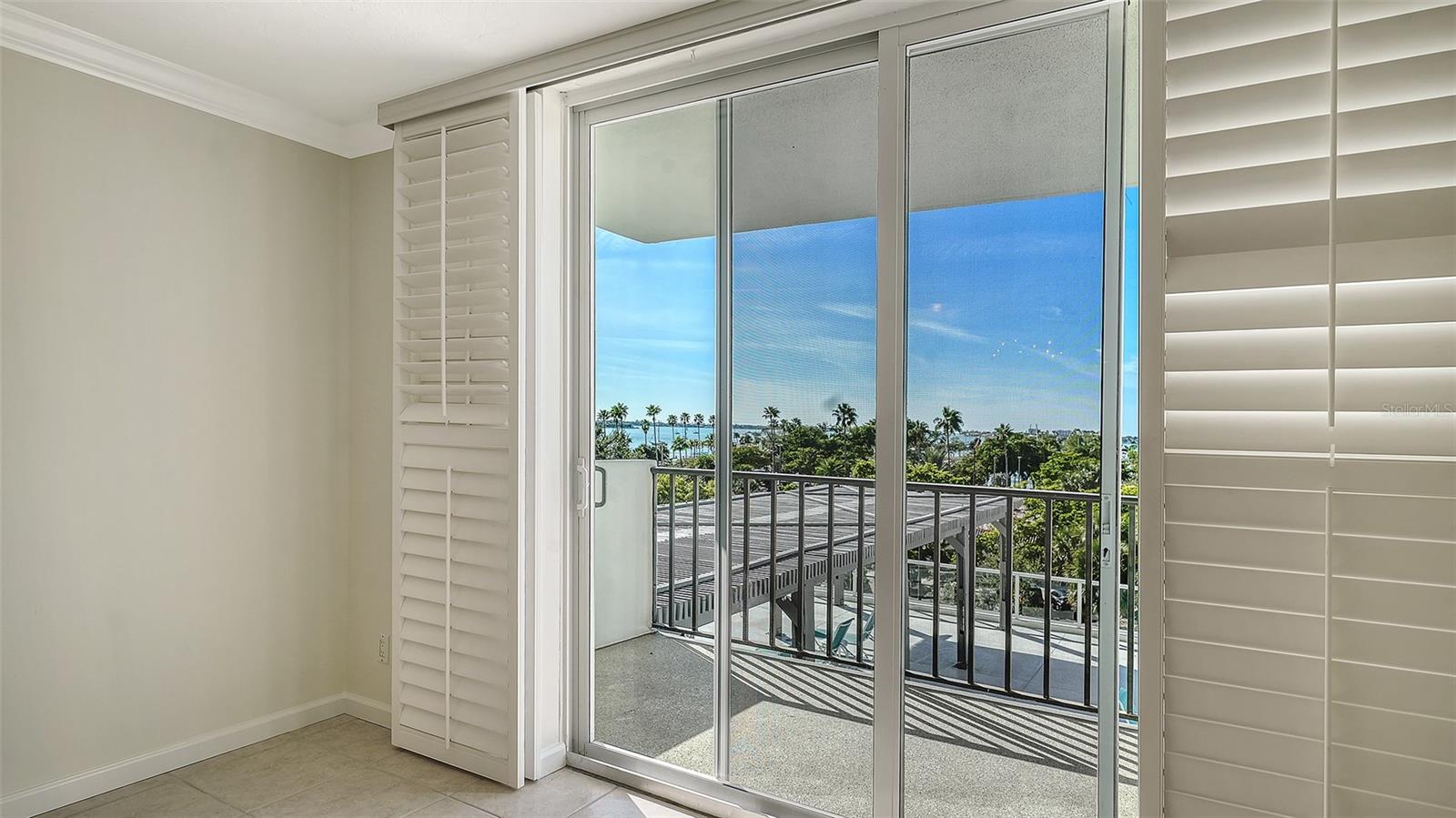 Image 6 of 38 For 101 Gulfstream Avenue 5j