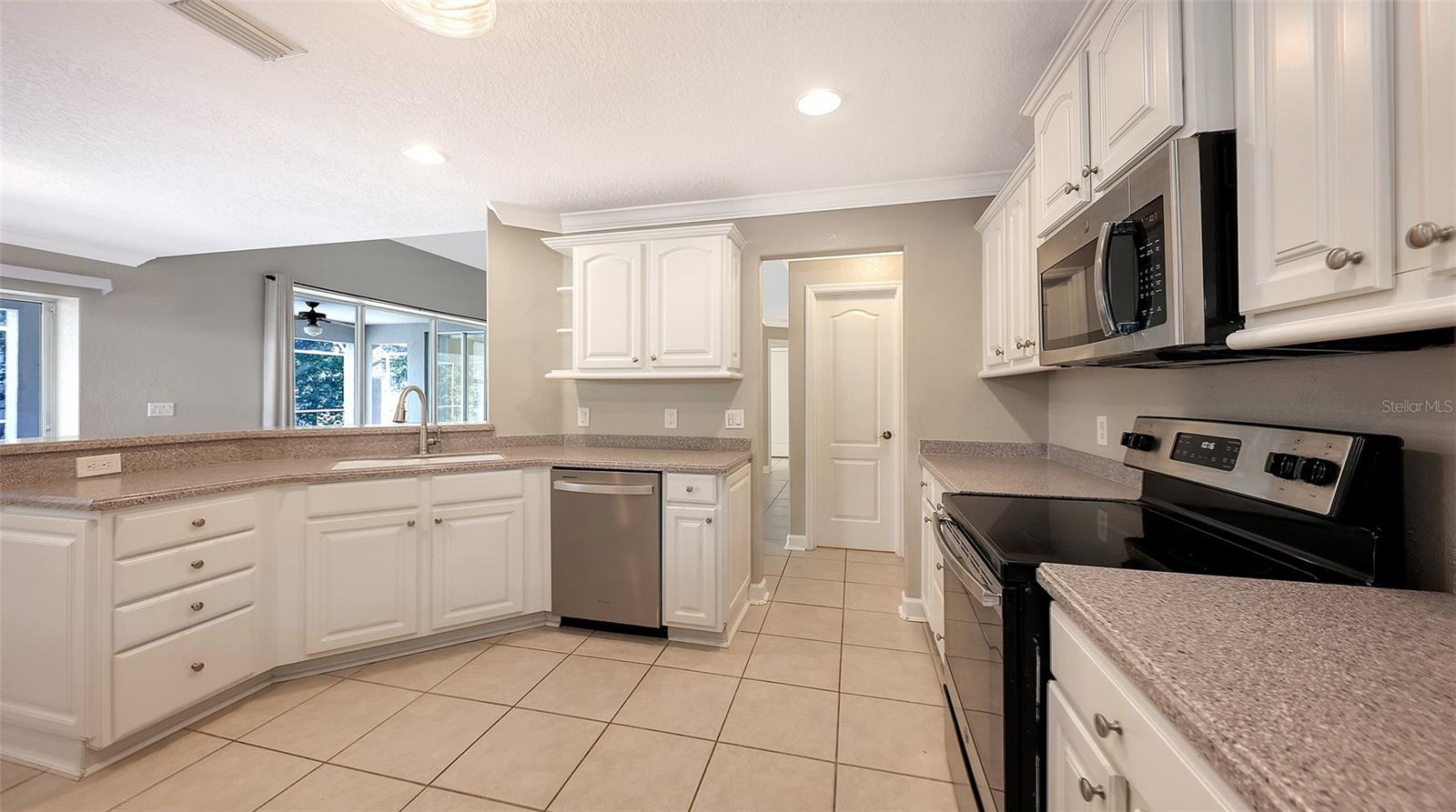 Image 22 of 62 For 2493 Sonoma Drive