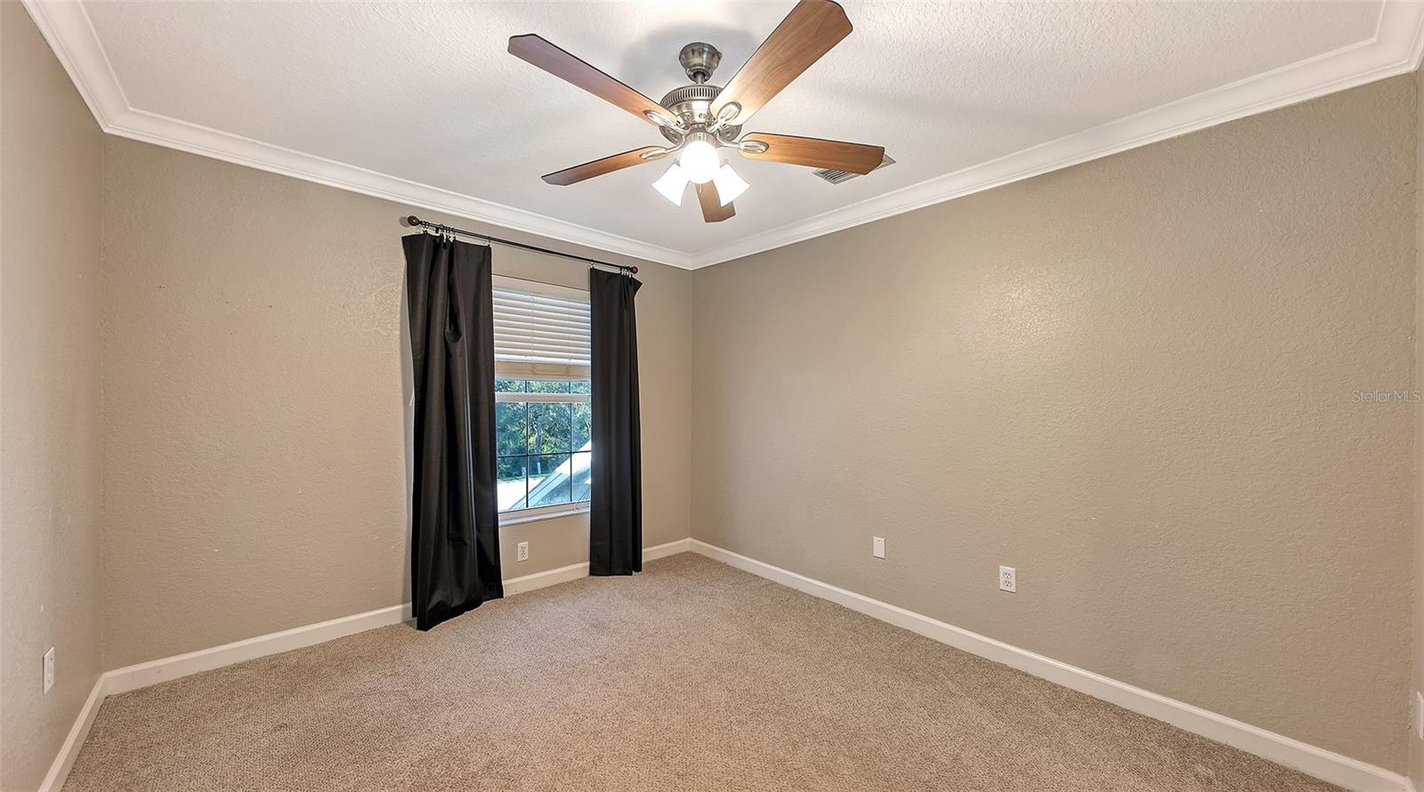 Image 33 of 62 For 2493 Sonoma Drive