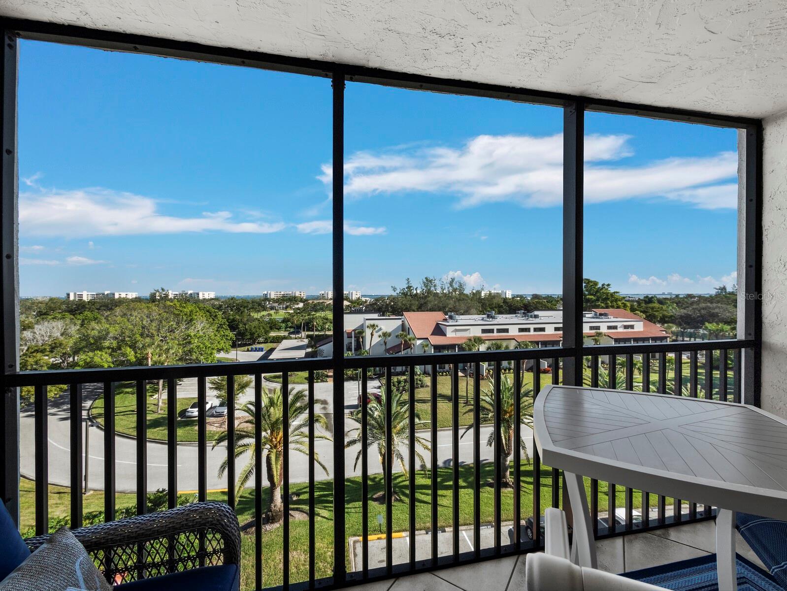 Image 9 of 51 For 2045 Gulf Of Mexico Drive M1-502