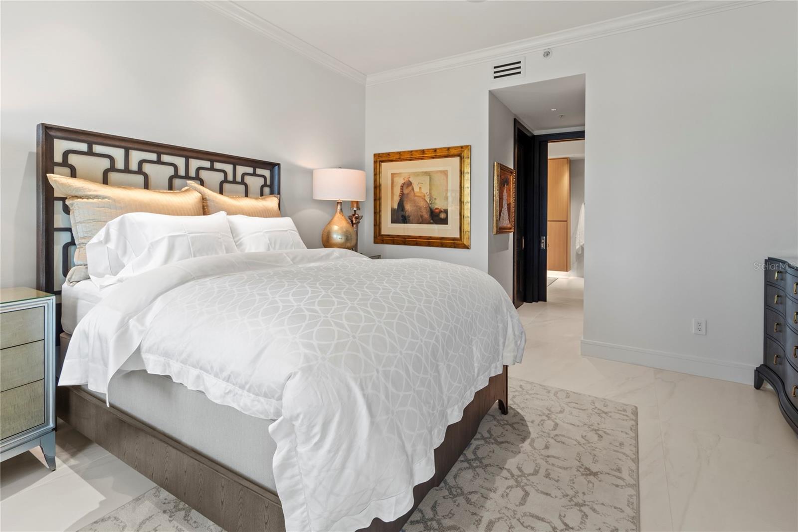 Image 26 of 42 For 6427 Moorings Point Circle 101