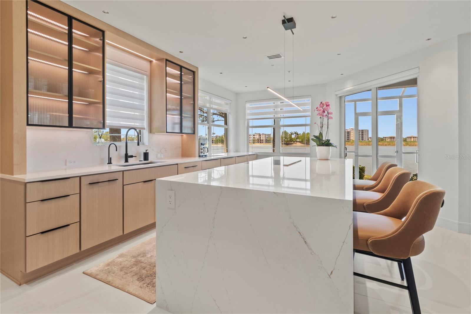 Image 5 of 42 For 6427 Moorings Point Circle 101