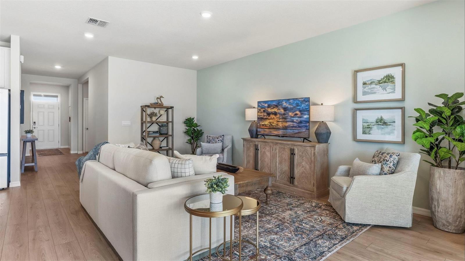 Image 4 of 45 For 18302 Beach Ranch Terrace