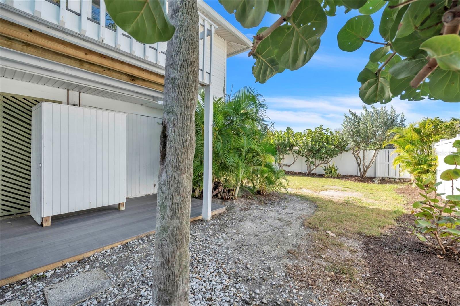 Image 31 of 43 For 8302 Marina Drive