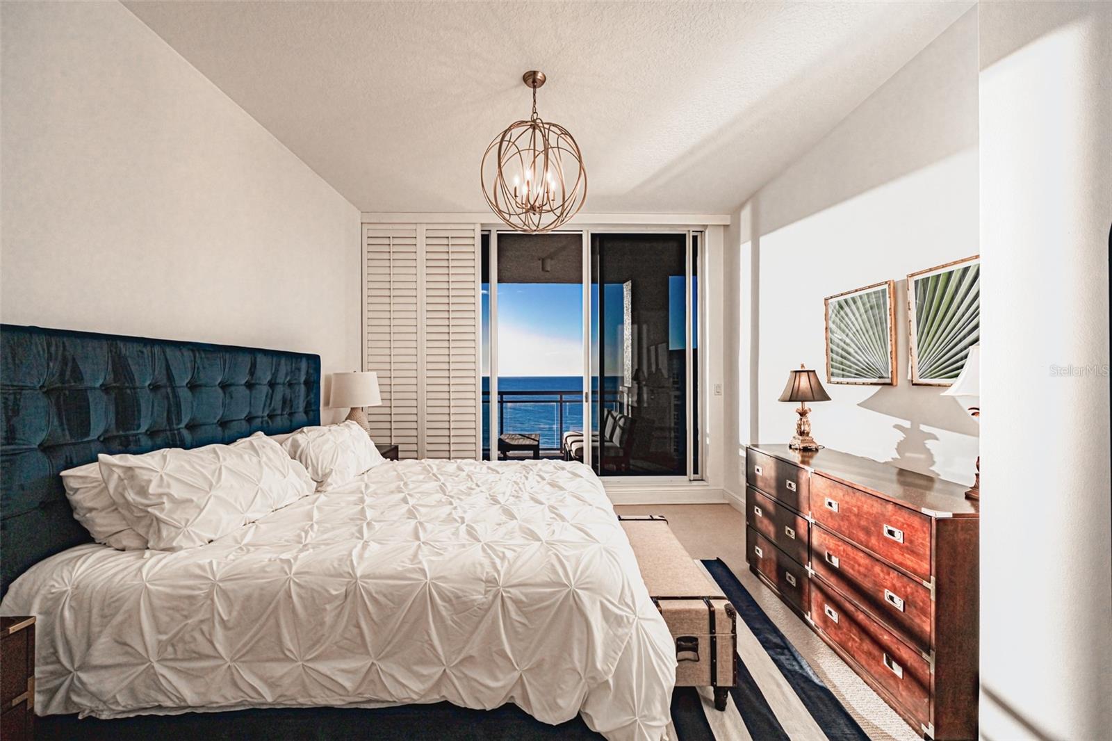 Image 33 of 60 For 1300 Benjamin Franklin Drive 1005