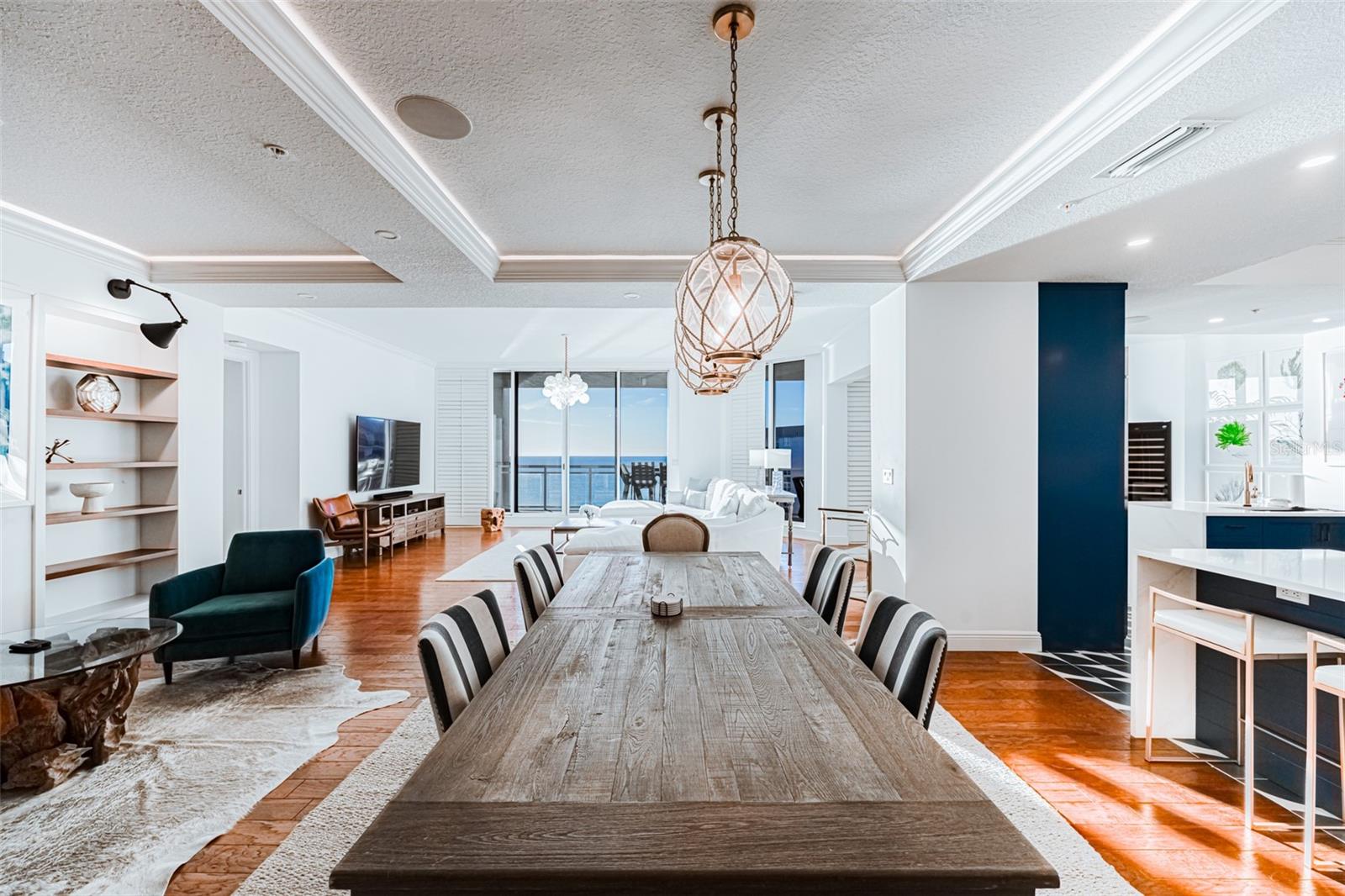 Image 4 of 60 For 1300 Benjamin Franklin Drive 1005