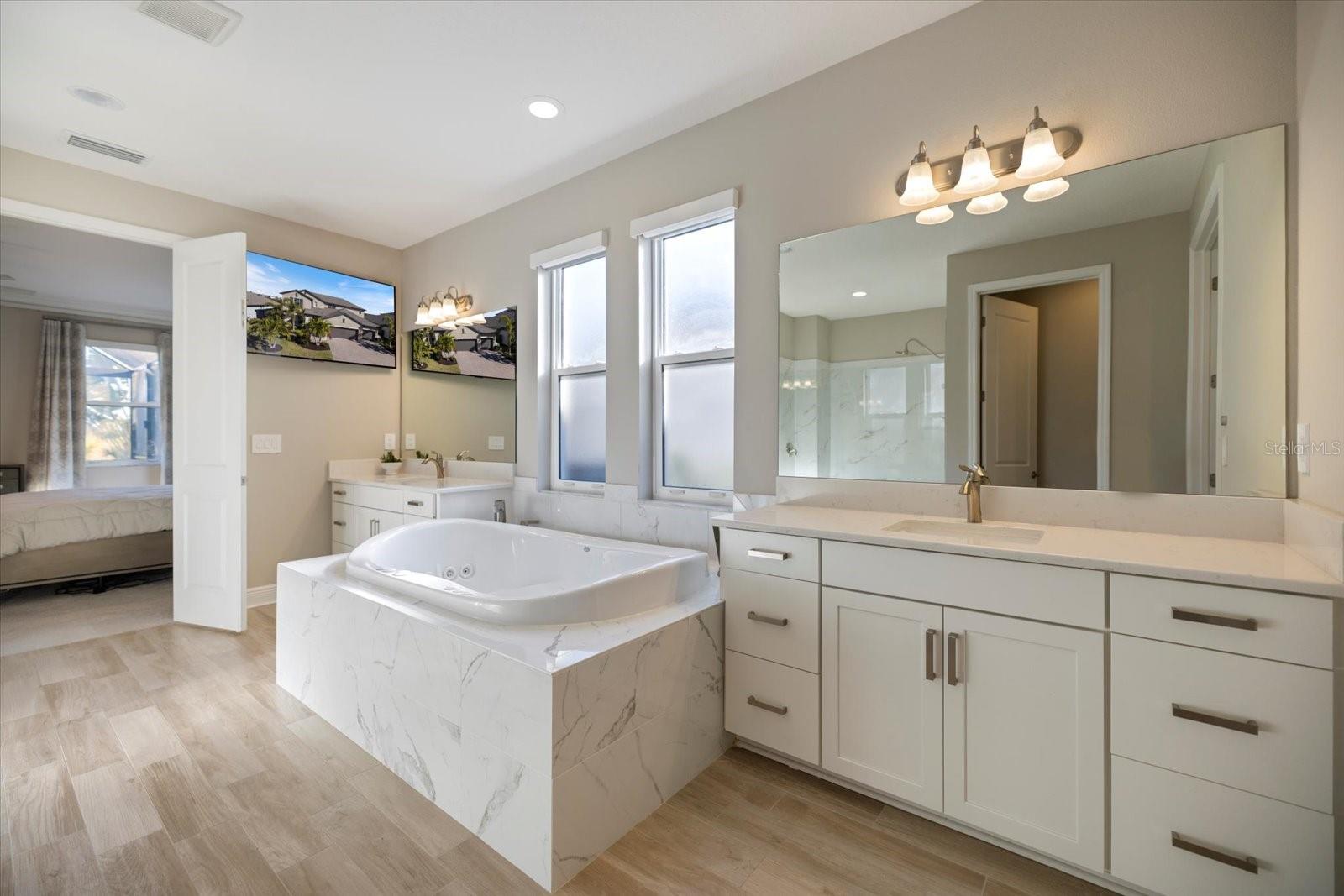 Image 21 of 63 For 5616 Soft Skies Drive