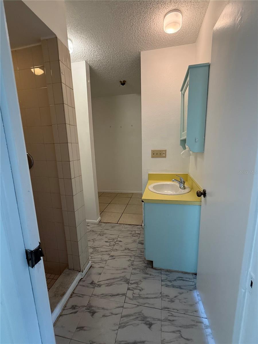 Image 5 of 13 For 4916 18th Street W B