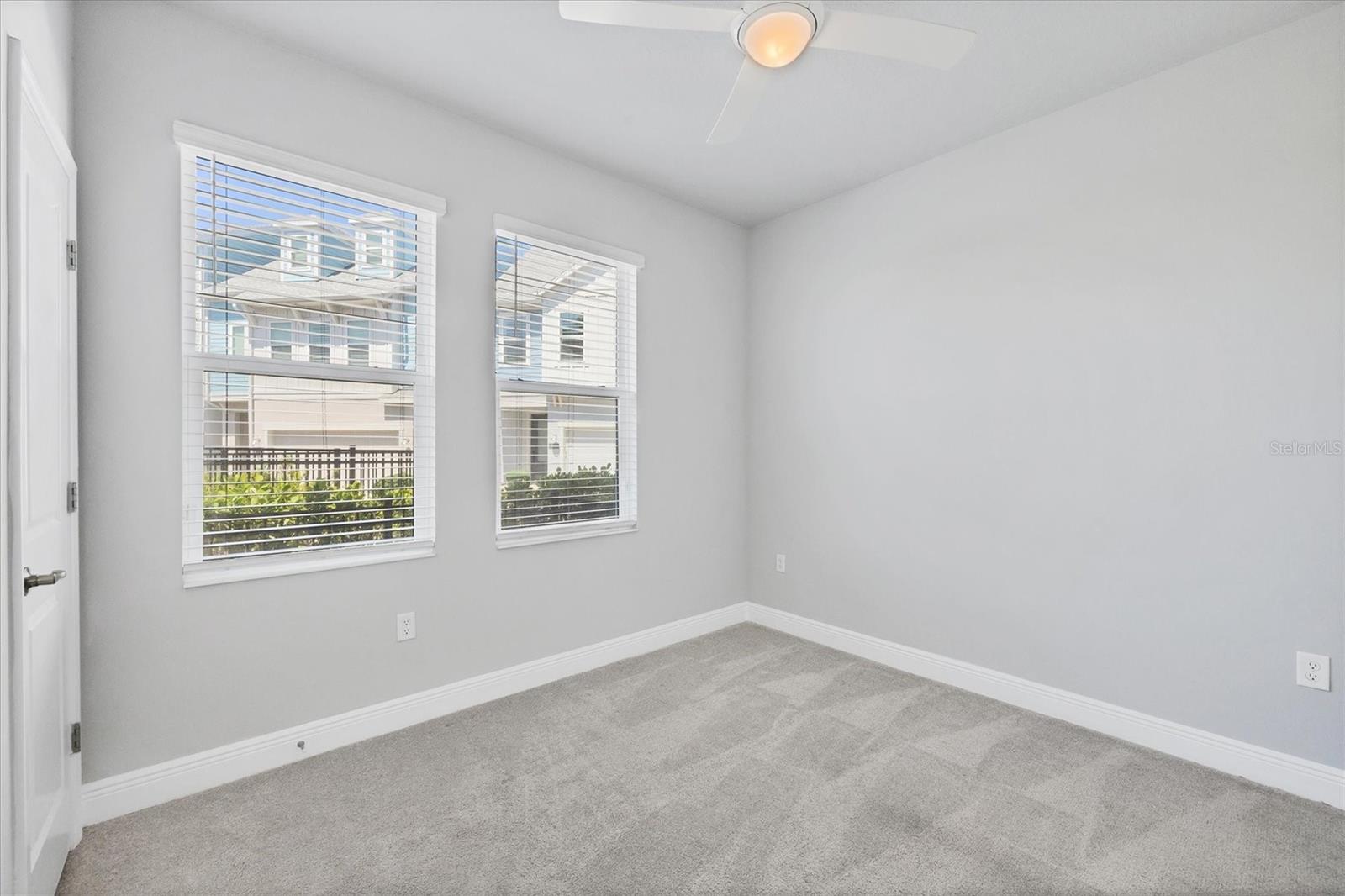 Image 28 of 59 For 2340 Lindstrom Street