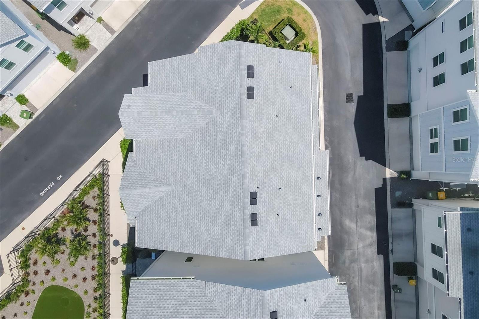 Image 36 of 59 For 2340 Lindstrom Street